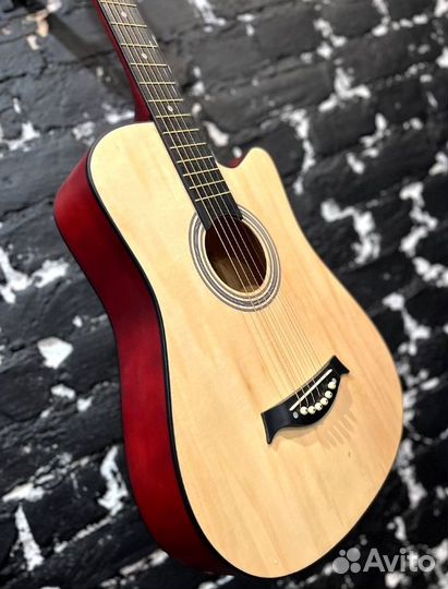 Акустическая гитара