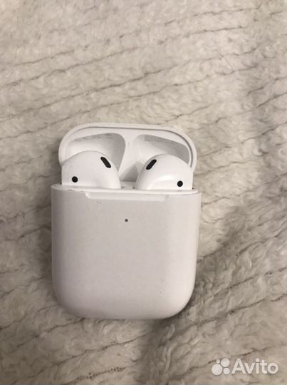 Беспроводные наушники Airpods 2