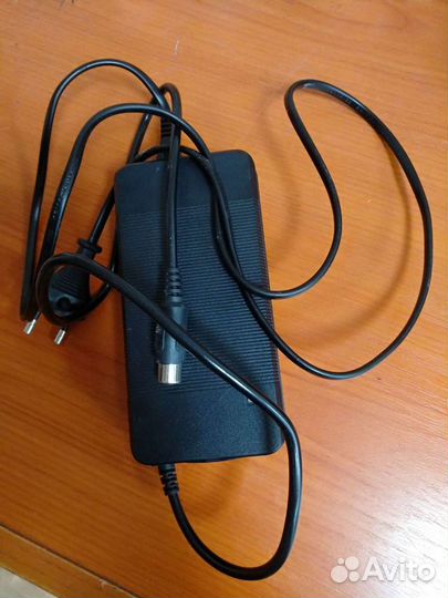 Зарядное устройство для Электровелосипеда, самокат