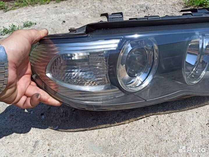 Фара правая BMW X5 E53 рест. 2005