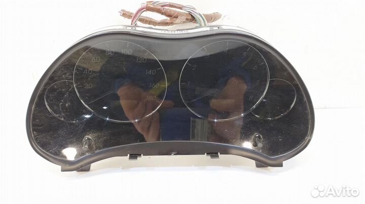 Панель приборов / Табло toyota Avensis T25 оптитро