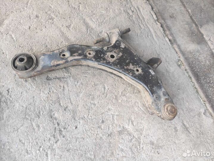 Рычаги передние Hyundai Elantra xd