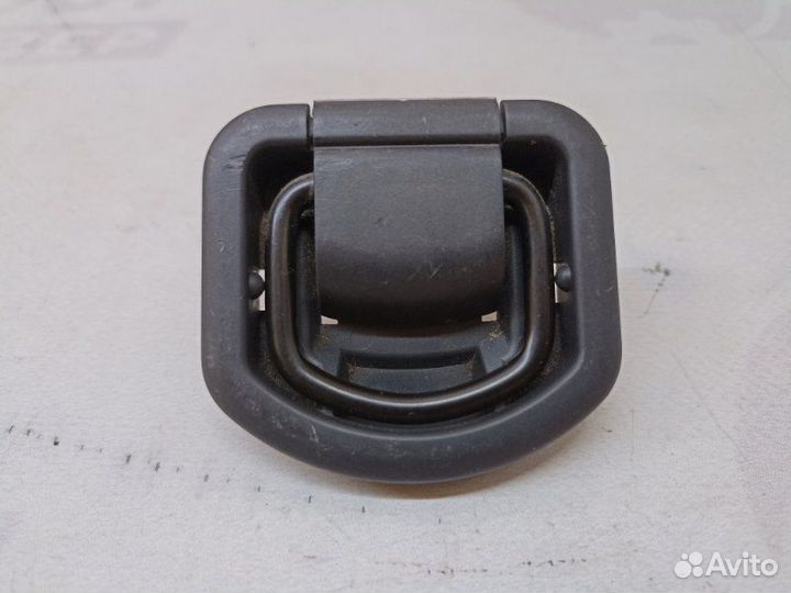 Крепление багажника Toyota Avensis ZZT251 1ZZ-FE