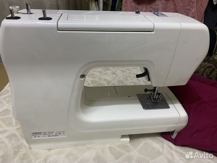 Швейная машина family