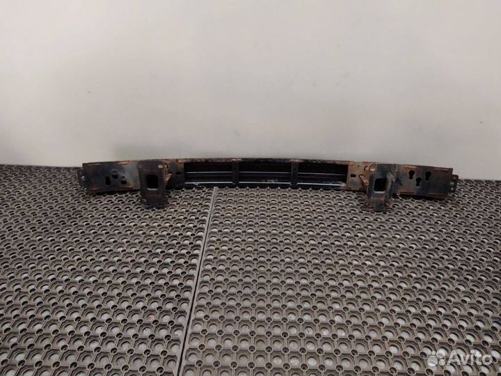 Усилитель переднего бампера Land Rover Discovery 3