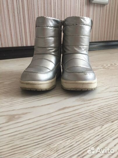 Демисезонные дутики. Размер 24