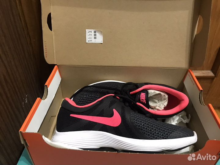 Кроссовки nike