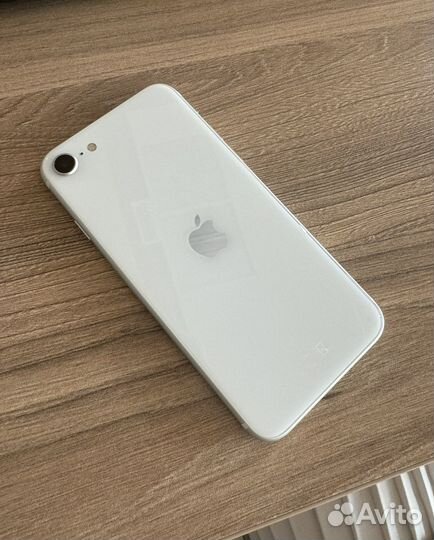 iPhone SE (2022), 64 ГБ