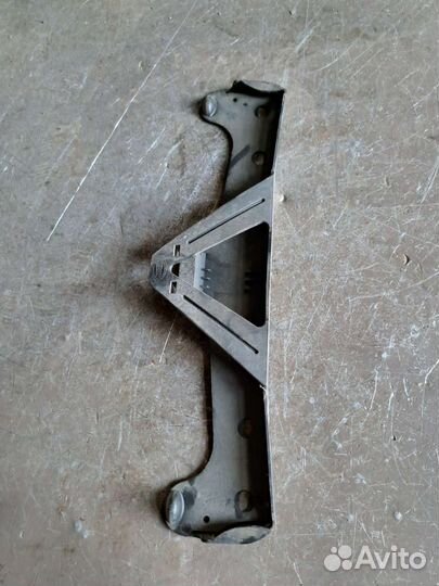 Крепление аварийного знака Jaguar x-type