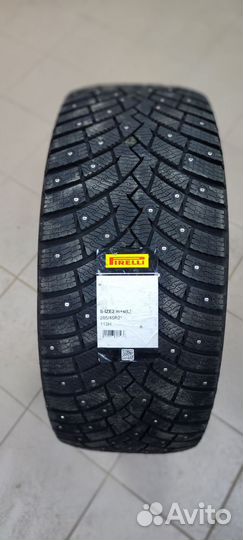 Pirelli Scorpion Ice Zero 2 285/45 R21 113H