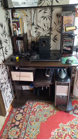 Компьютерный стол