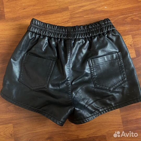 Кожаные шорты