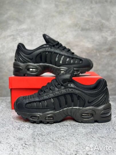 Кроссовки Nike Air Max Tailwind