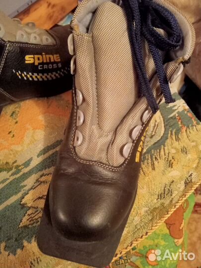 Лыжные ботинки