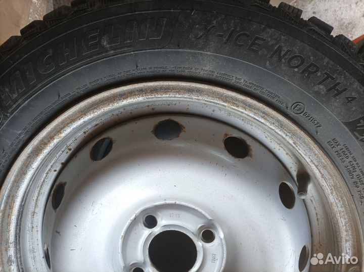 Michelin X-Ice North 4 185/65 R15