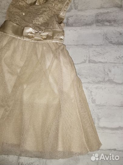 Два праздничных платья на девочку 86/ 92