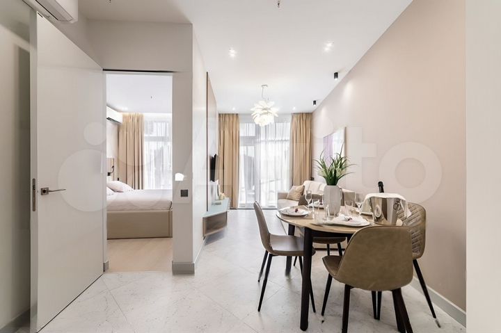 2-к. квартира, 56 м², 10/17 эт.