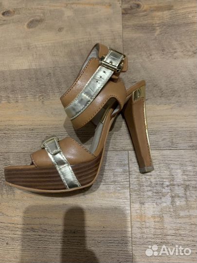 Босоножки Michael Kors