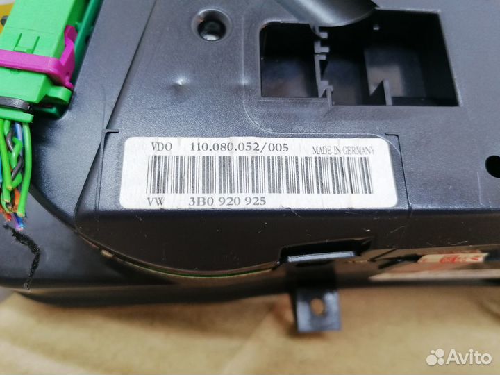 Панель приборов Volkswagen Passat 2001