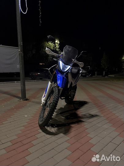 Motolend xr 250 enduro