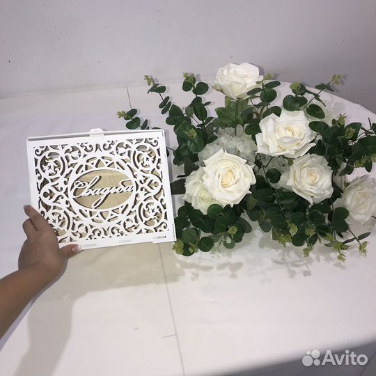 Аренда цветов на стол жениха и невесты