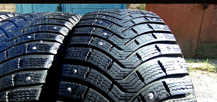 Michelin X-Ice North 2 235/55 R19