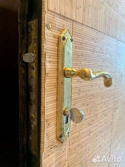 Дверь входная железная уличная бу