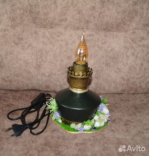 Светильник настольный