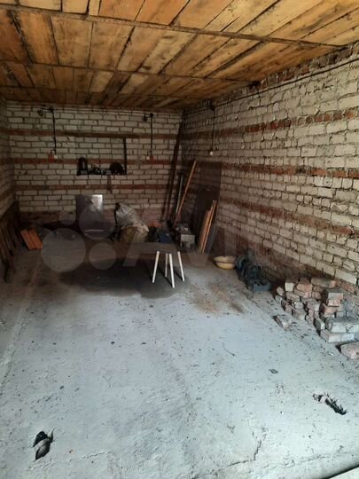 Гараж, > 30 м²