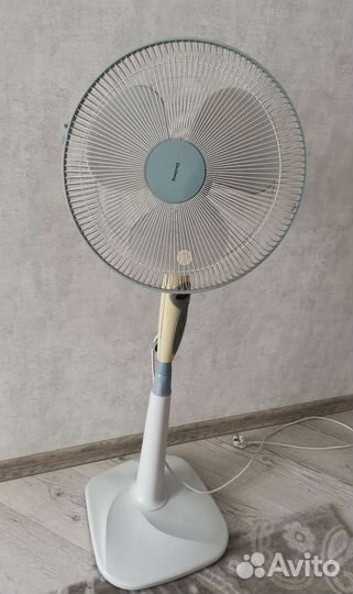 Вентилятор напольный elenberg