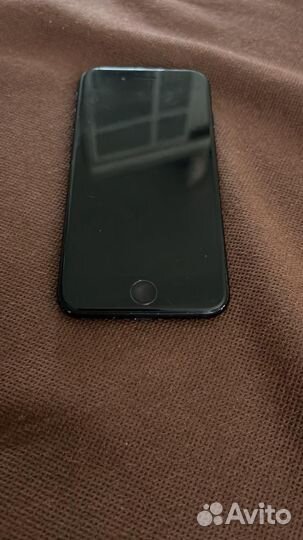 iPhone SE (2020), 64 ГБ