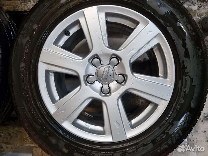 Комплект оригинальных литых дисков Audi