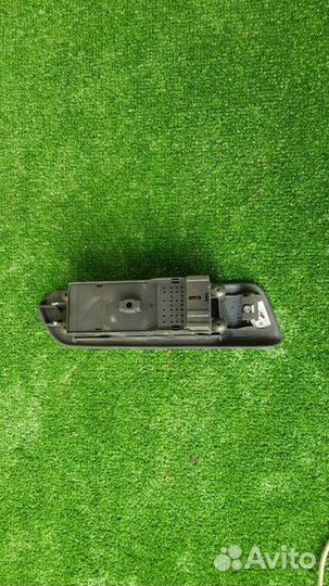 Блок управления стеклоподъемниками Nissan Primera