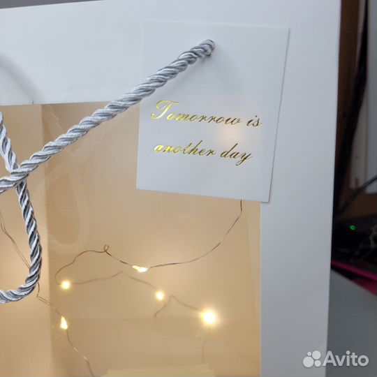 Праздничные подарочные пакеты с нюансами