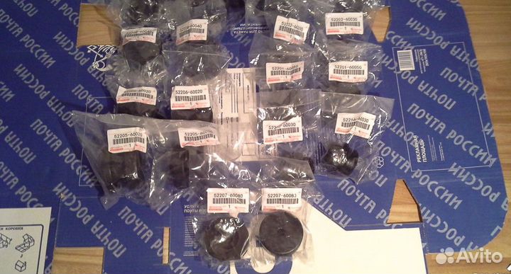 Toyota LC-100 подушки кузова комплект