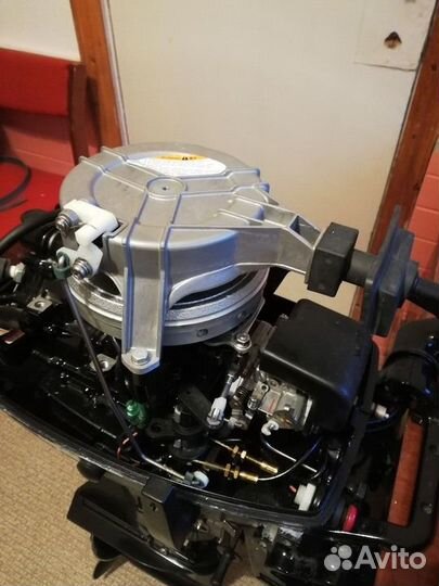 Лодочный мотор Nissan Marine 9.8