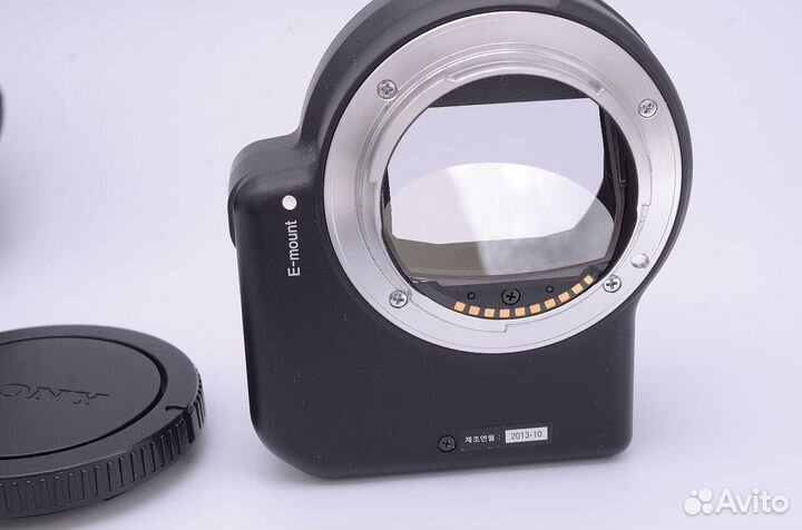 Адаптер Sony LA-EA4
