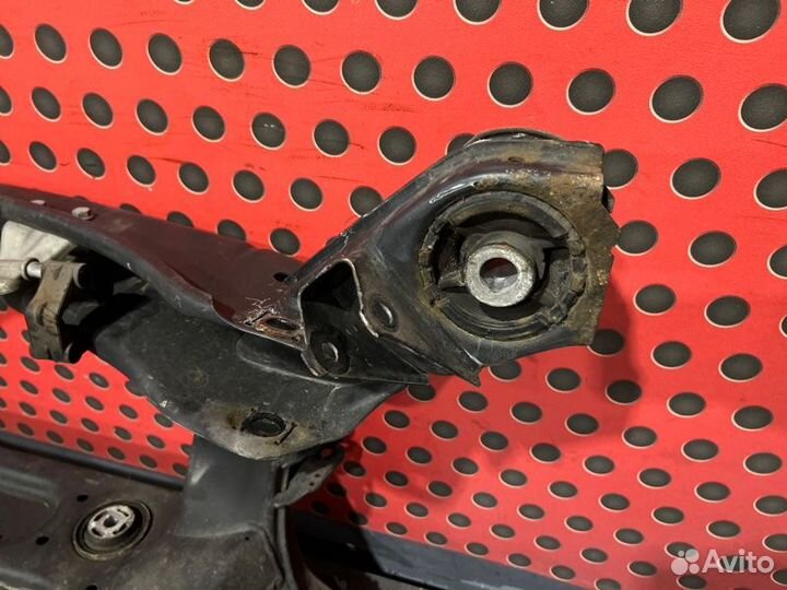 Балка подвески задняя Mercedes-Benz C-Class W205