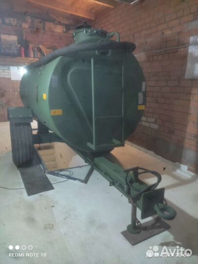 Разбрасыватель удобрений БобруйскАгромаш МЖТ-3, 1999