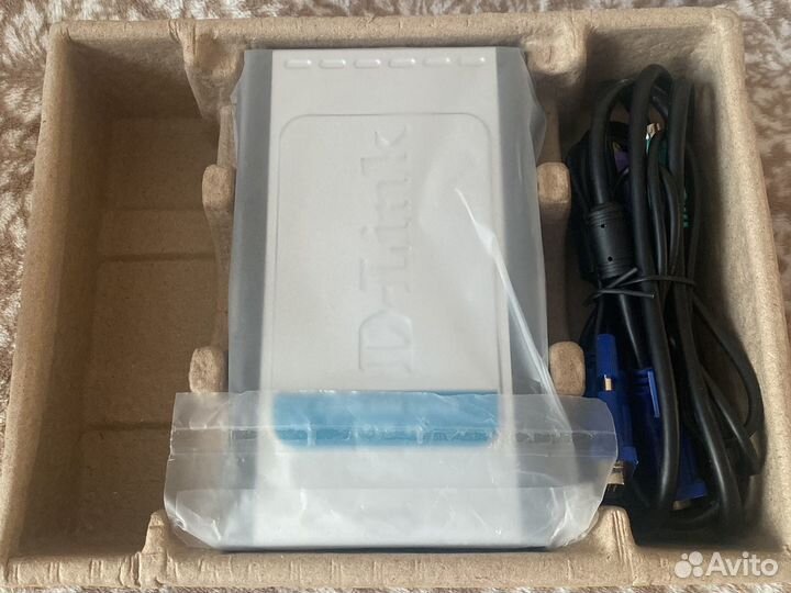 Переключатель D-link dkvm-k