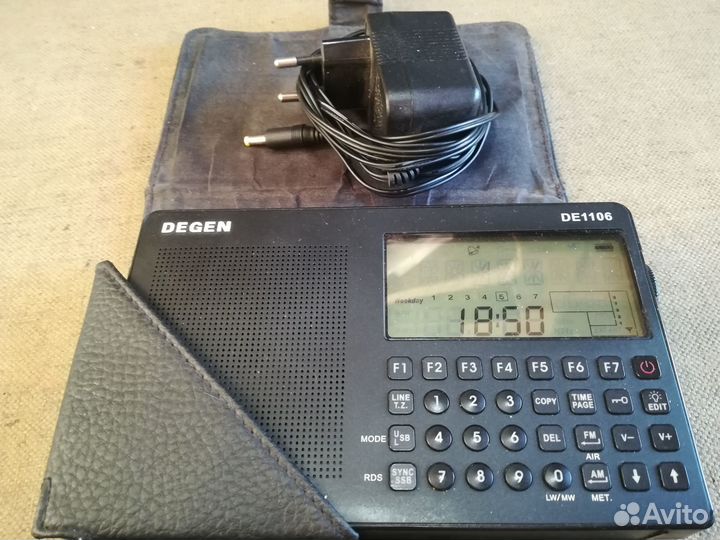 Радиоприёмник Degen de1106