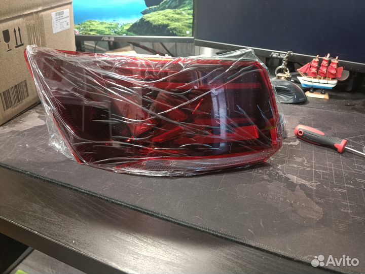 Фонарь задний левый наружный Volkswagen Taos