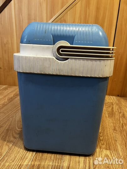 Автохолодильник Coolbox 24v и 220v