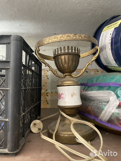 Продам лампу старую, без плафона