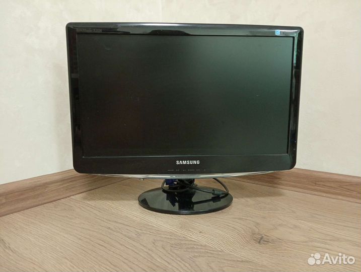 Монитор samsung