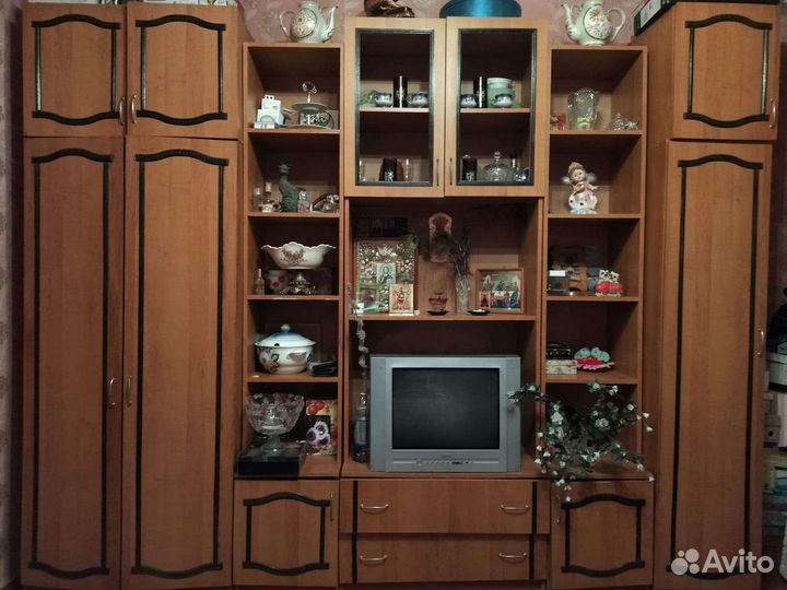 Стенка в гостиную бу