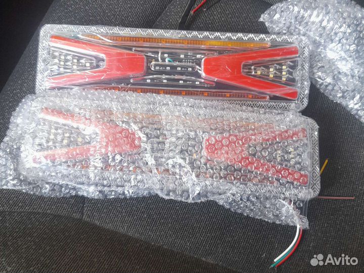 Задние фонари