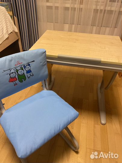 Растущая парта и стул Дэми