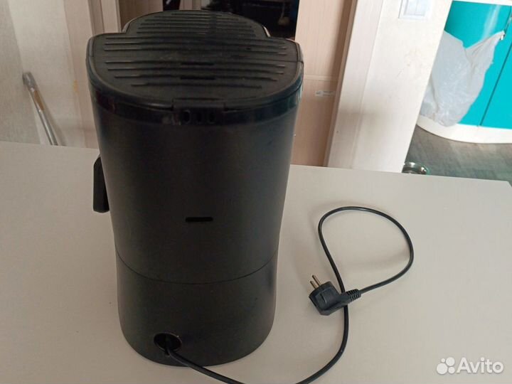 Продам кофеварку капельного типа Delonghi
