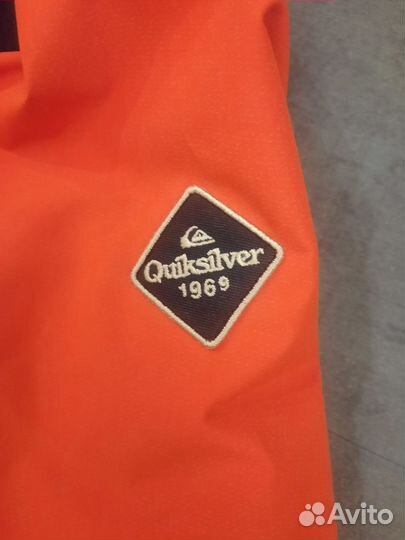 Сноубордическая куртка quicksilver